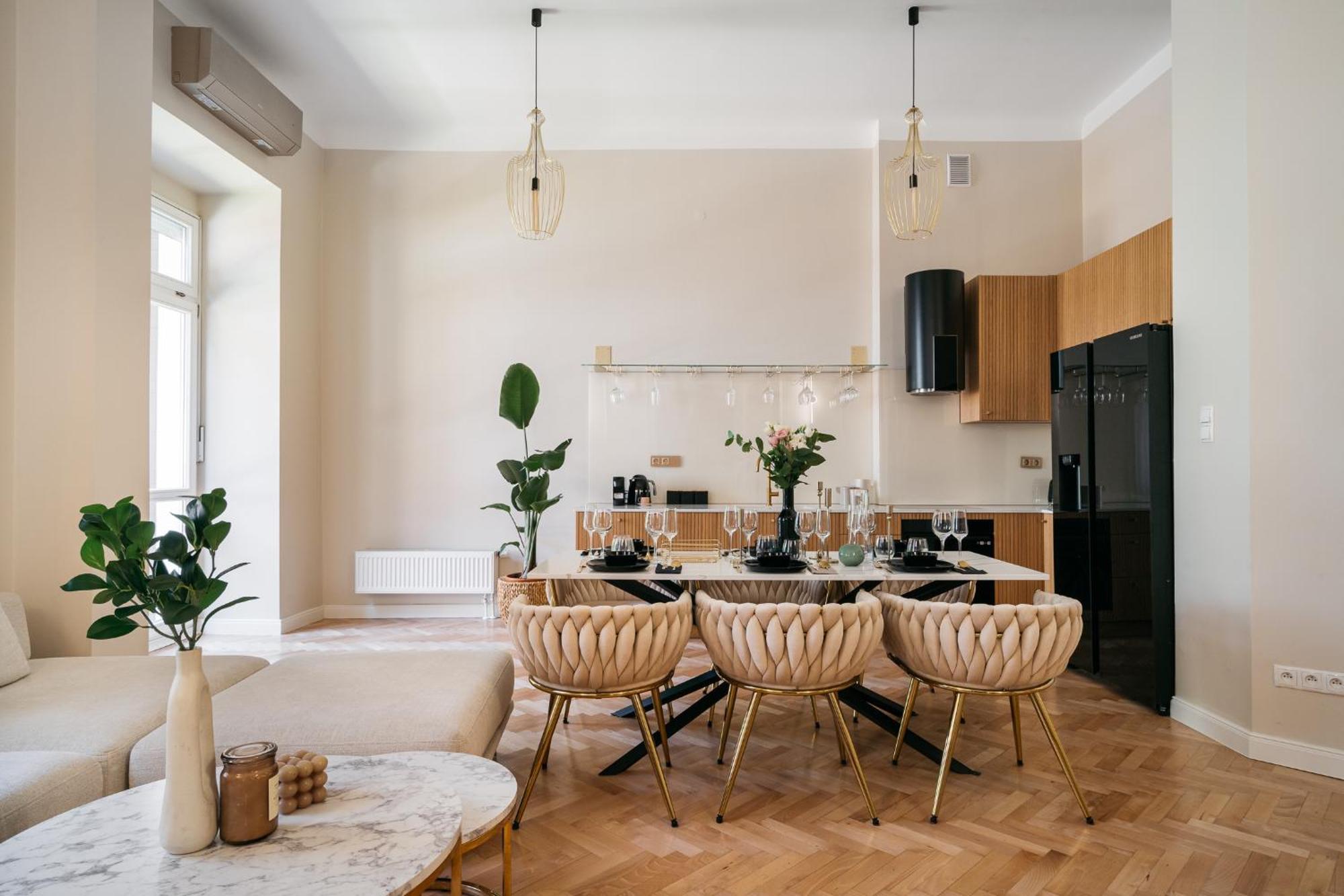 Old Town Oasis - Loftaffair Apartment คราคูฟ ภายนอก รูปภาพ