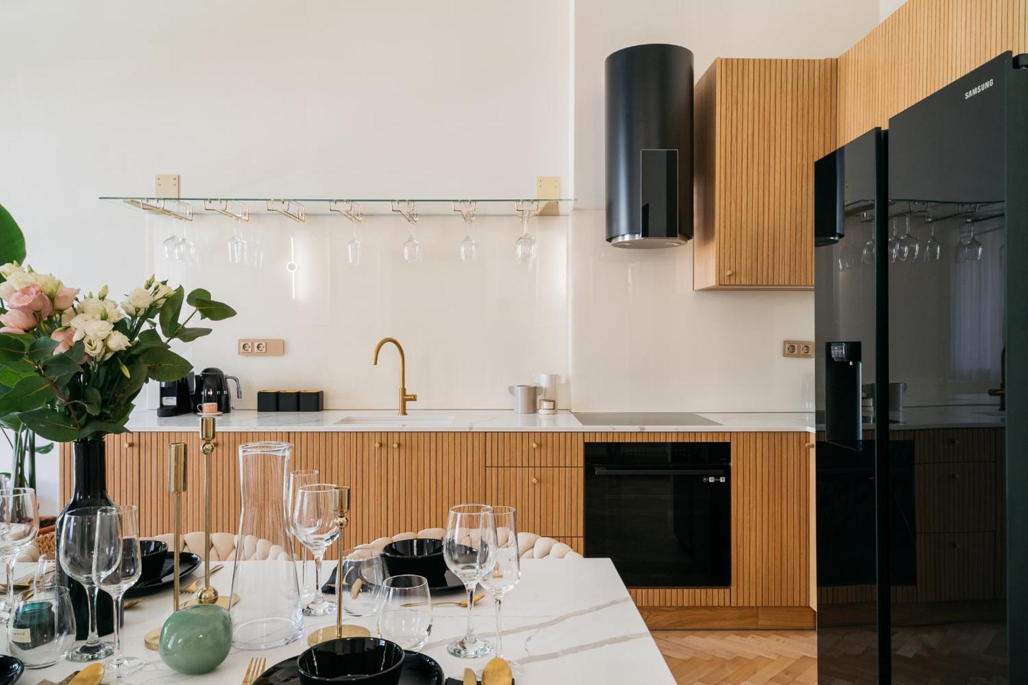 Old Town Oasis - Loftaffair Apartment คราคูฟ ภายนอก รูปภาพ