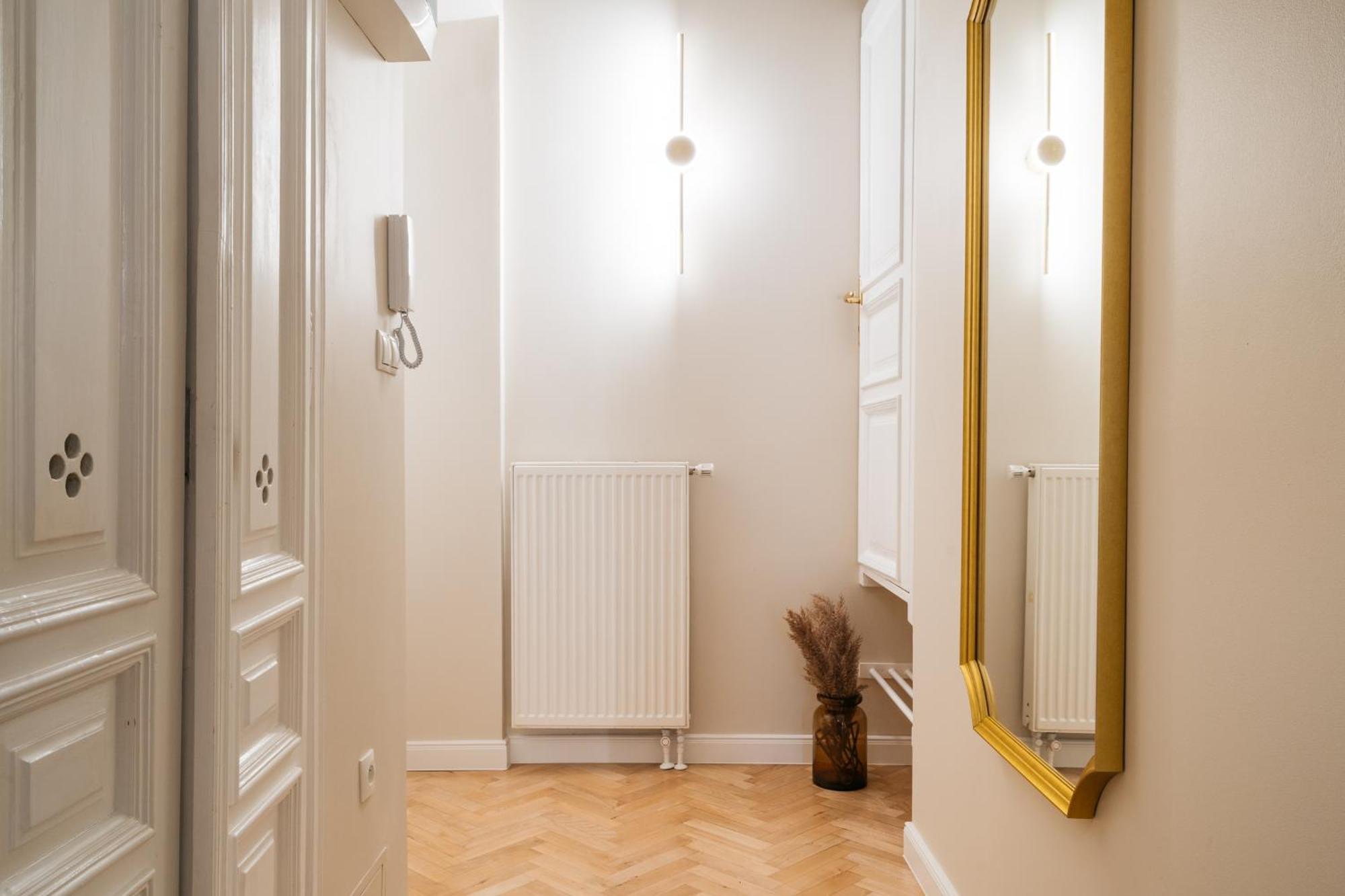 Old Town Oasis - Loftaffair Apartment คราคูฟ ภายนอก รูปภาพ