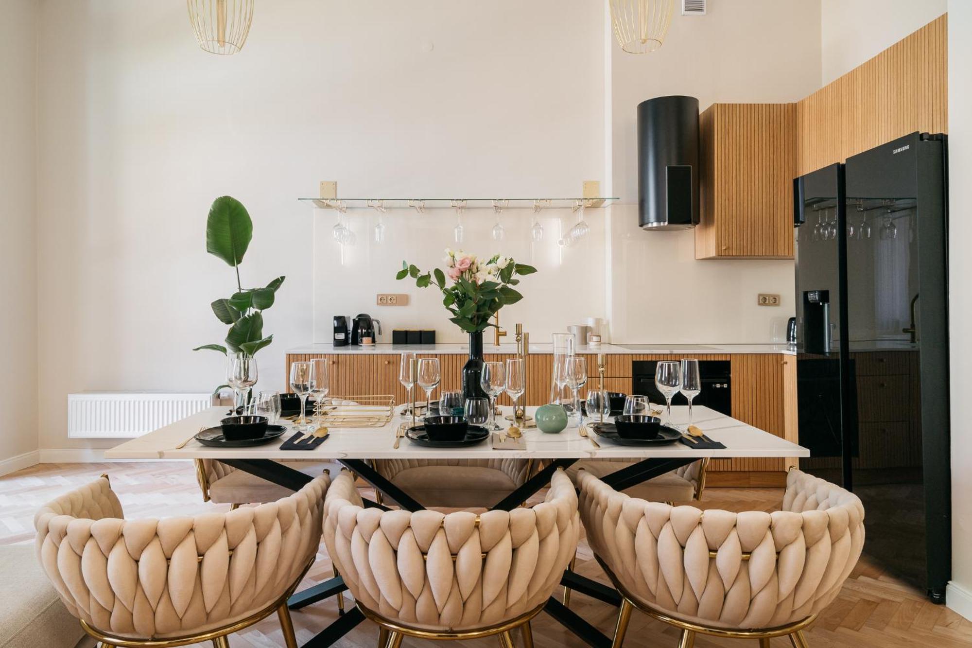 Old Town Oasis - Loftaffair Apartment คราคูฟ ภายนอก รูปภาพ